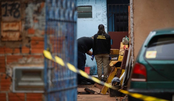 Jovem briga em boate, corre para pedir socorro e morre em casa de desconhecido