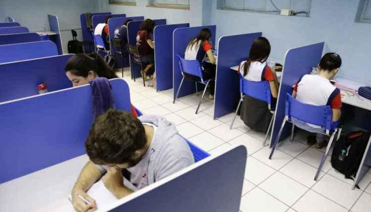 Nas redes, pais criam grupo e reclamam de retorno das aulas nas particulares de Campo Grande
