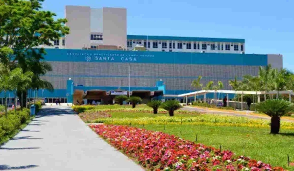 Briga em cozinha de hotel termina com hóspede esfaqueado por outro em Camapuã