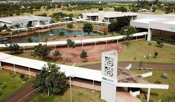 UEMS abre 170 vagas em cursos de graduação a refugiados, migrantes e apátridas