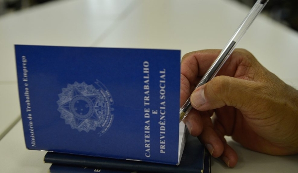 MS inicia semana com 4,3 mil vagas de emprego em diferentes setores