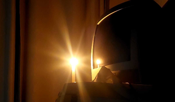 Apagão de quase 13h transtornou dia de moradores e comércio de 3 cidades