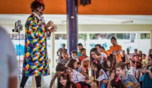 Prefeitura lança editais da Lei Paulo Gustavo, mas suspende até criar site