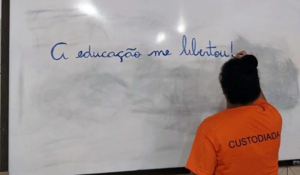 Na prisão, Luiza encontrou oportunidade de recomeço e se tornou a primeira entre os irmãos a concluir Ensino Médio