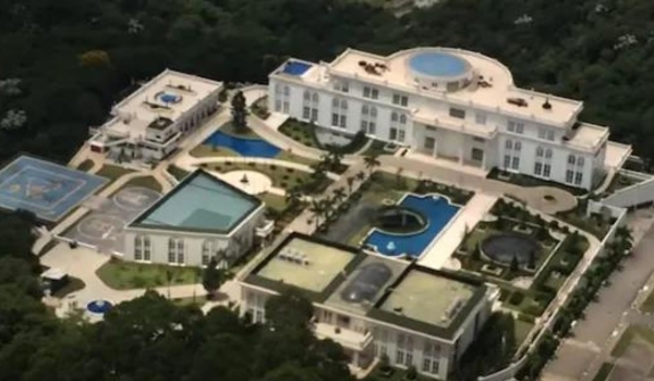 Avaliada em quase R$ 1 bilhão, a maior casa do Brasil pertence à apresentadora douradense