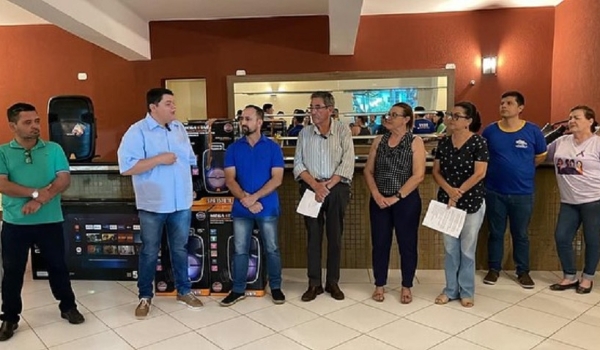 Vereadores realizam entrega de Emendas Impositivas para Secretaria Municipal de Educação