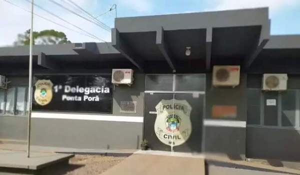 Homem é encontrado morto ao lado de panela com sangue e faca