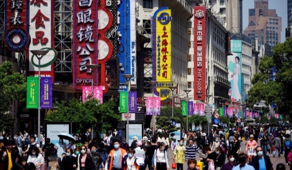 Bichos morrendo de fome em zoológico e multas por pepino: a situação das cidades chinesas endividadas