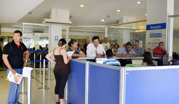 INSS começa a ligar hoje para segurados anteciparem perícia 