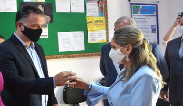 Ex-prefeito lidera disputa com prefeita pelo comando de Jardim; Novato aparece na briga