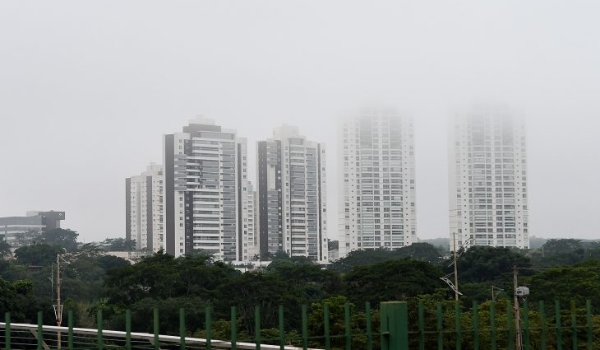 Outubro tem início com possibilidade de chuvas para este domingo em MS