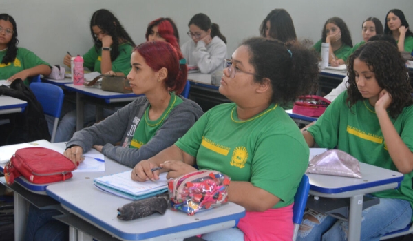 Custo por aluno da rede pública é um terço do gasto com presidiário