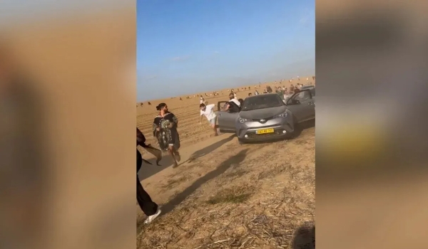 Participantes de festival ouvem mísseis, depois fogem de militantes armados de Gaza, mostram vídeos