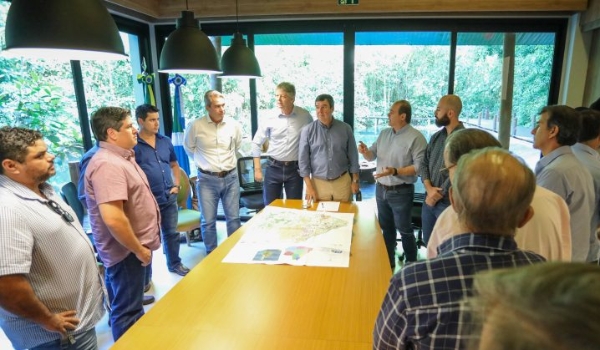 Governador de MS se reúne com produtores pantaneiros para discutir ‘Lei do Pantanal’