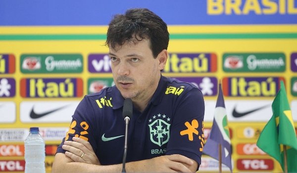 Diniz sobre tropeço da Seleção Brasileira: “Não achei que o time jogou mal”