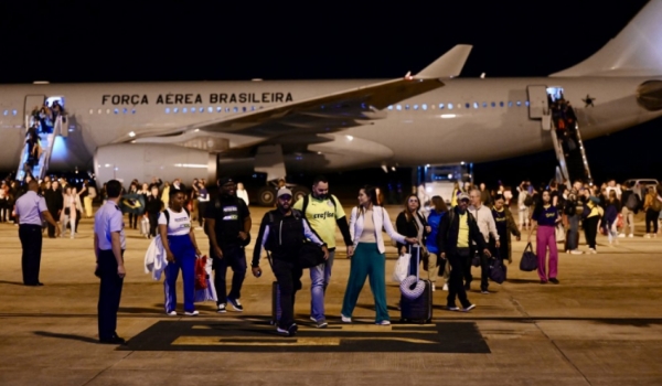 Operação Voltando em Paz resgata 916 brasileiros de guerra entre Israel e Hamas