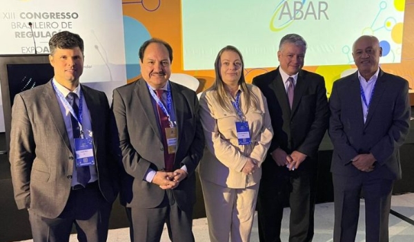 Agems debate Marco Legal do Saneamento com representantes do BID em Congresso Nacional