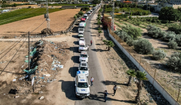 Dezessete caminhões com ajuda humanitária entram em Gaza