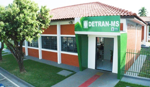 Com recurso de leilão, Detran devolve saldo a ex-proprietários, reforma agências e sinaliza cidades