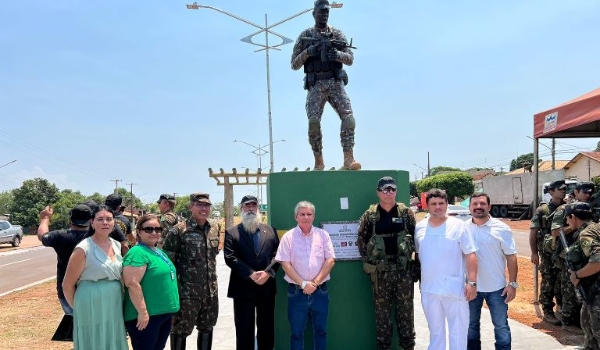 Prefeitura inaugura Monumento que Homenageia ‘Forças Especiais’, do Exército