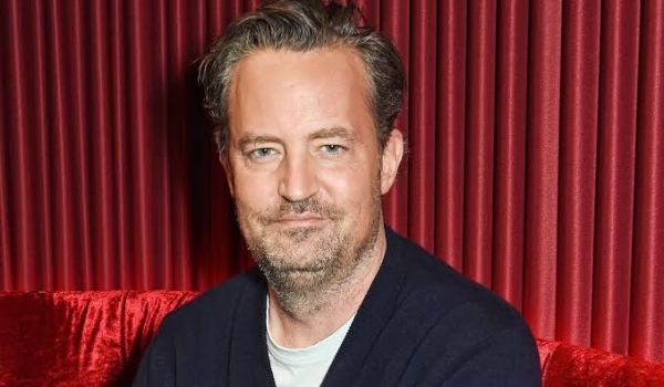 Matthew Perry, o Chandler de 'Friends', morre aos 54 anos, diz site