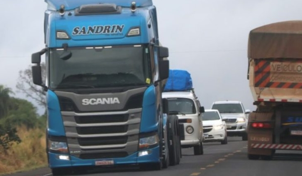 Falta de exame toxicológico pode gerar multa aos condutores nas categorias C, D ou E