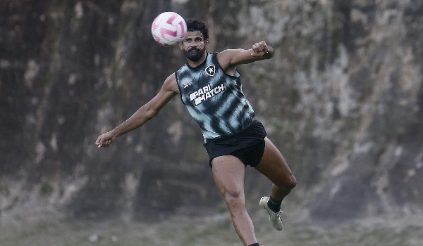 Com rodada favorável, Botafogo recebe Grêmio pelo Brasileirão