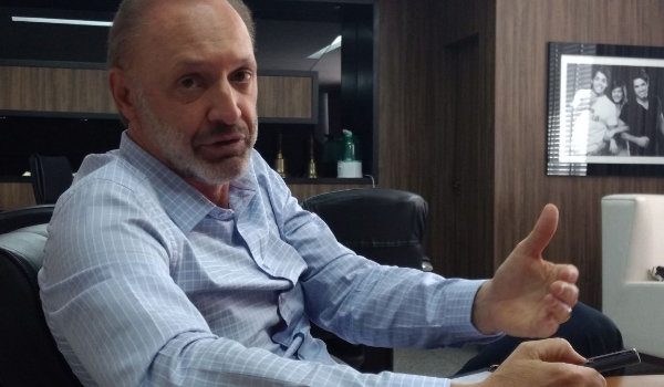 Megaempresário alega “constrangimento ilegal” e desembargador suspende julgamento por desvio de R$ 46 mi