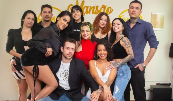 A casa em SP onde criadores de conteúdo +18 moram e filmam cenas eróticas juntos 