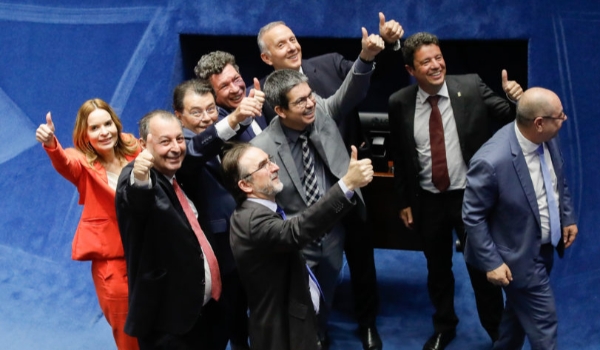 Reforma tributária: como Senado conseguiu aprovar agora proposta discutida há décadas no país 