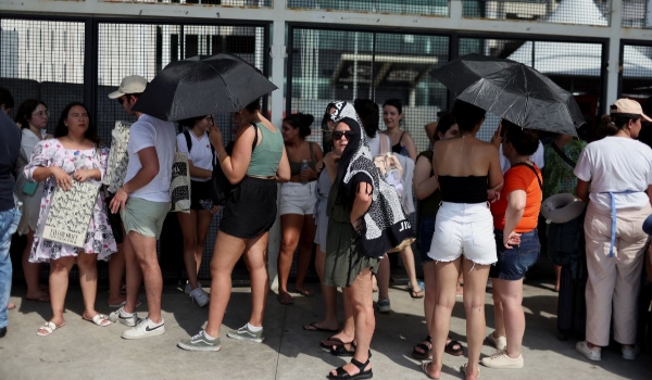 Governo determina que produtora assegure acesso à água em shows de Taylor Swift no Brasil