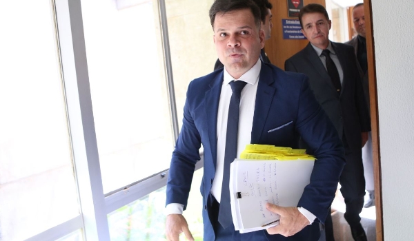 Moraes libera e Silvinei Vasques deixa prisão para fazer prova da OAB