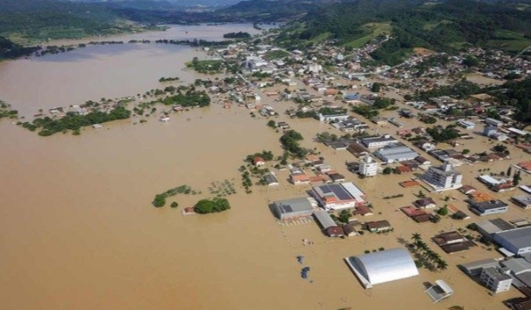 Chuva deu trégua em SC, mas vai demorar para retomarmos normalidade, diz secretário