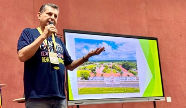 Secretário Aires Cafure palestra em evento do Sebrae, em Campo Grande