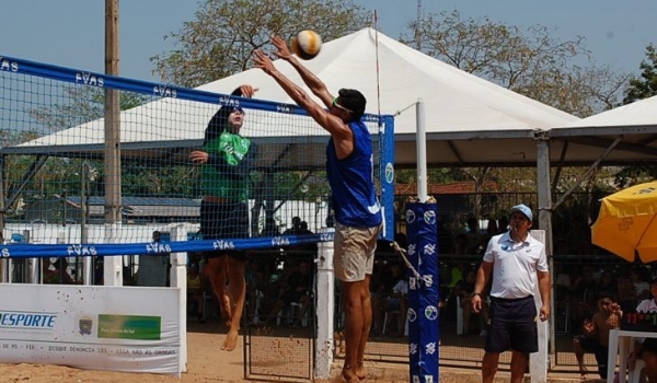 Com apoio do Governo do Estado, Superpraia e etapa do Estadual de Vôlei de Praia reúnem 39 duplas na capital