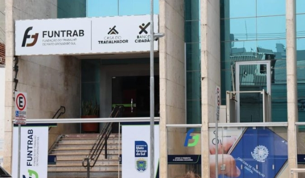 Prestes a ser inaugurada na Capital, rede de fast-food abre processo seletivo na Funtrab nesta segunda