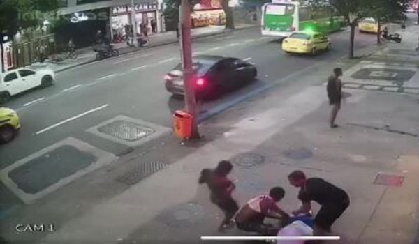 Vídeo: Lutadores de Jiu Jitsu caçam menores infratores no RJ