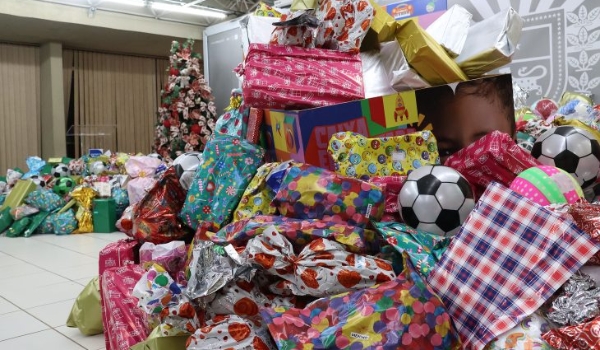 Caixa Encantada: espalhando alegria natalina, campanha encerra-se na próxima segunda-feira