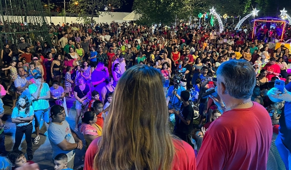 Prefeitura de Bela Vista inagura luzes natalinas