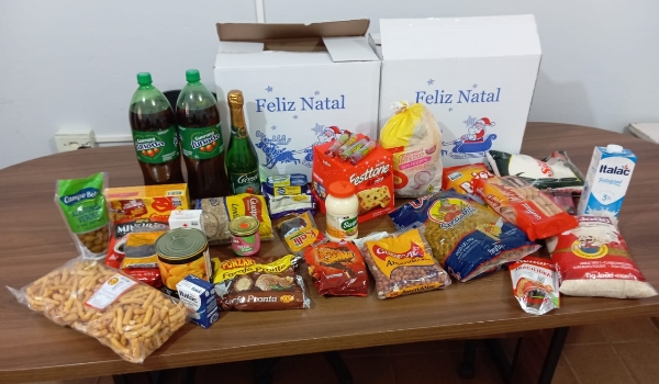 Prefeitura de Caracol entrega cestas natalinas como presente aos servidores públicos