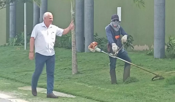 Seguindo a fama de cidade mais limpa de MS, Caracol prepara suas estruturas para as festas de final de ano