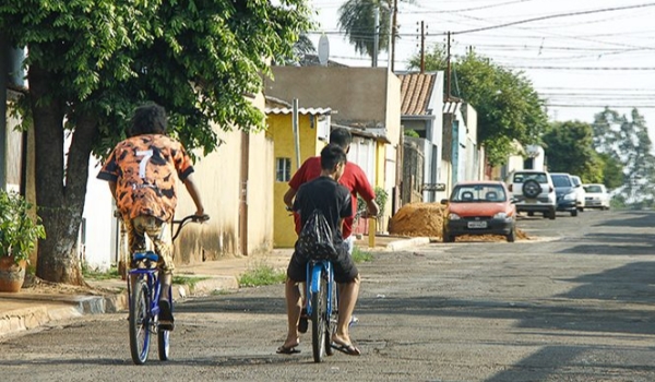 Entrega de títulos de regularização fundiária no Aero Rancho será nesta segunda-feira
