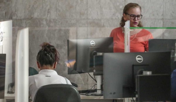 Na última semana no ano, Funtrab oferece 2.220 vagas em diversas funções