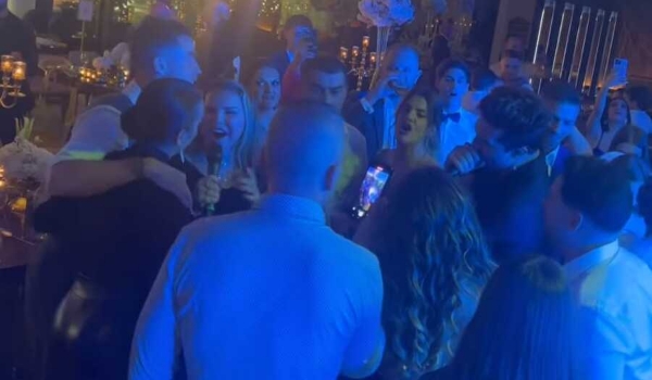 Luan Santana ganha Rolex de Cristiano Ronaldo em réveillon