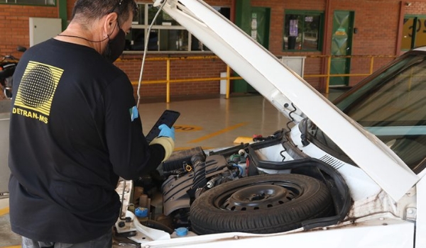 Com morte de jovens em SC, Detran-MS alerta para regularização de veículos modificados