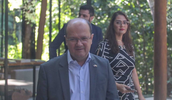 Na região sul, Barbosinha entrega obras de pavimentação e drenagem de águas