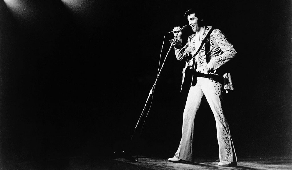 Elvis Presley retornará aos palcos como inteligência artificial em 2024