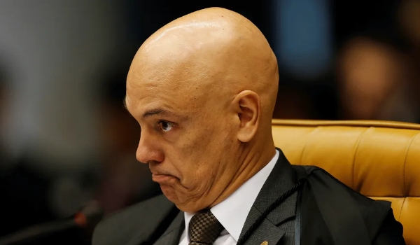 Moraes diz que plano de manifestantes do 8/1 incluiu enforcá-lo na Praça dos Três Poderes