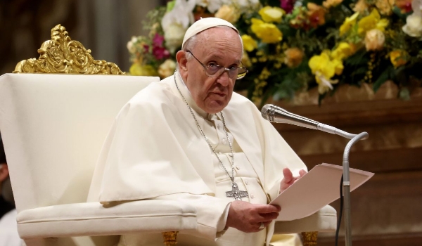 “Atingir civis indiscriminadamente” é crime de guerra, diz papa em discurso