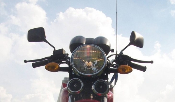 Antena corta pipa é recomendada pelo Detran para prevenir acidentes com motociclistas